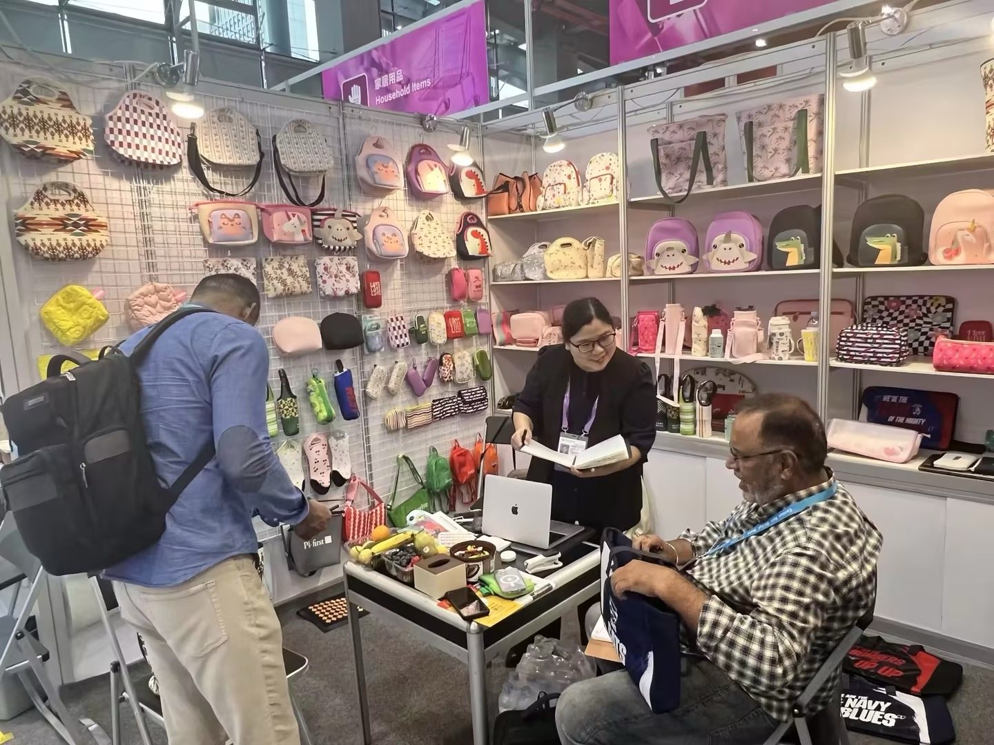HappySport trade fair buyer meeting with neoprene products