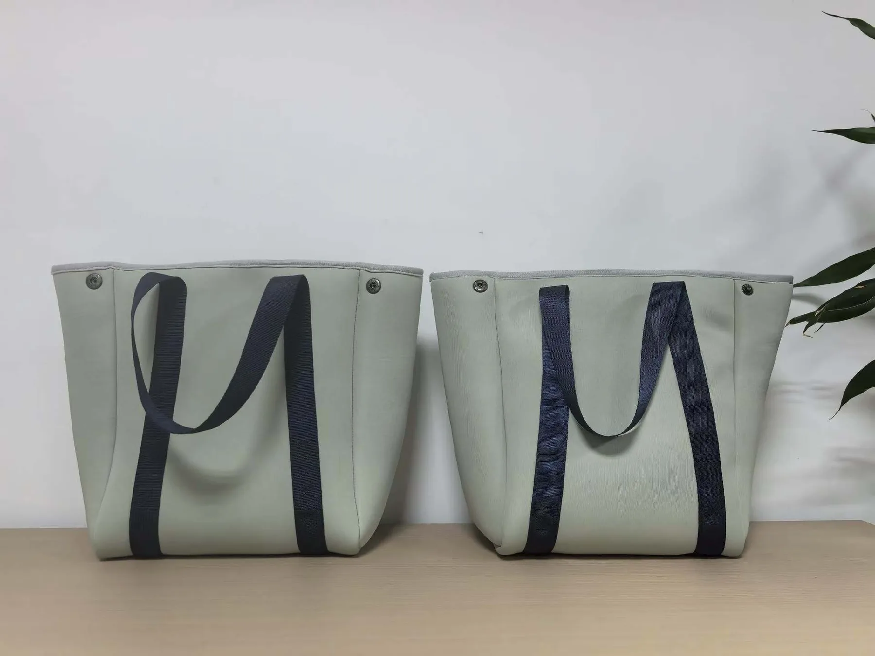 Unbranded neoprene bag sample for private label product review
